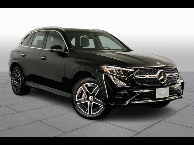 2025 Mercedes-Benz GLC 300