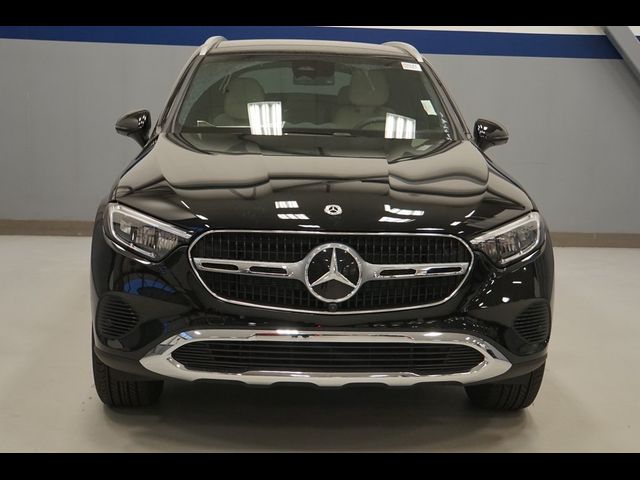 2025 Mercedes-Benz GLC 300