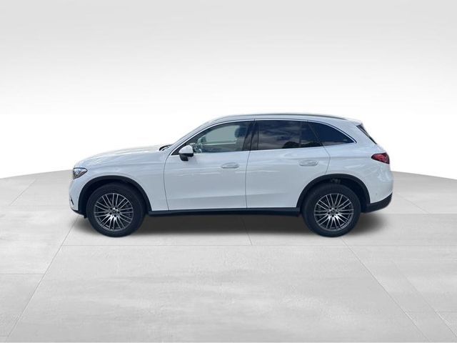 2025 Mercedes-Benz GLC 300