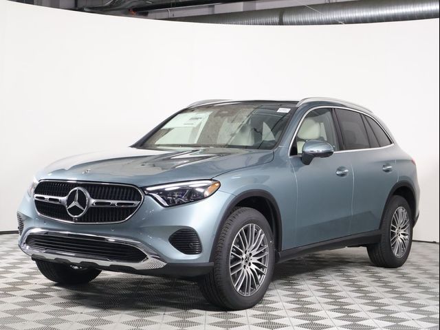 2025 Mercedes-Benz GLC 300