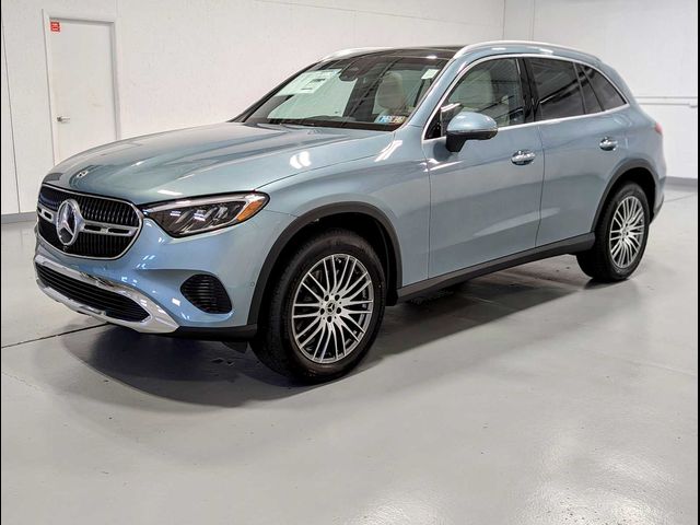 2025 Mercedes-Benz GLC 300