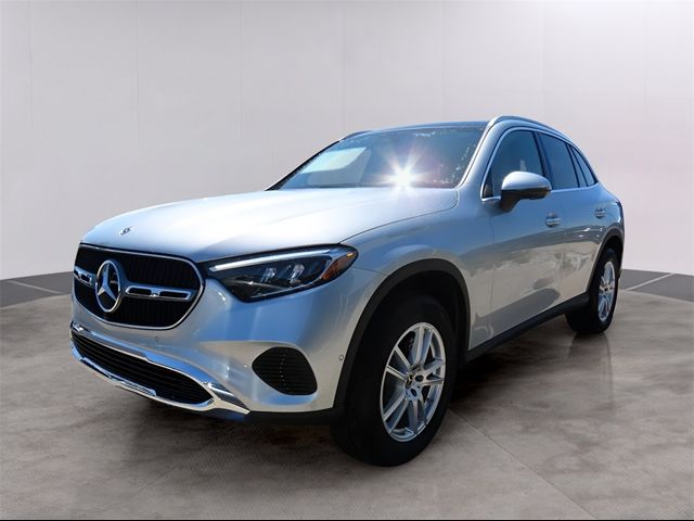 2025 Mercedes-Benz GLC 300