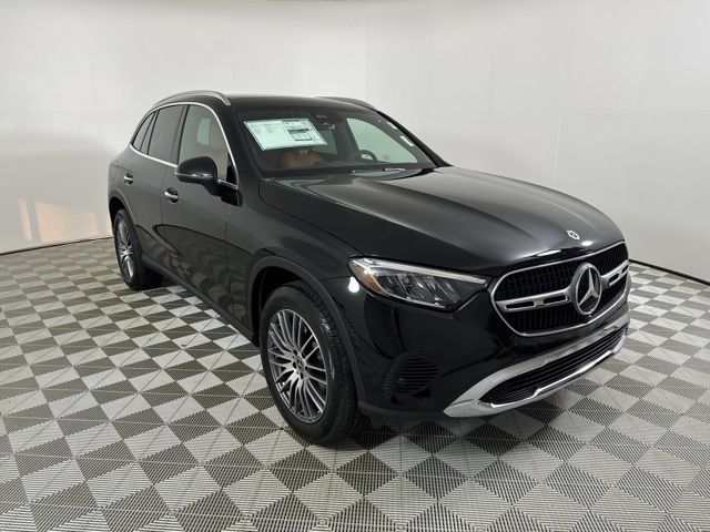 2025 Mercedes-Benz GLC 300