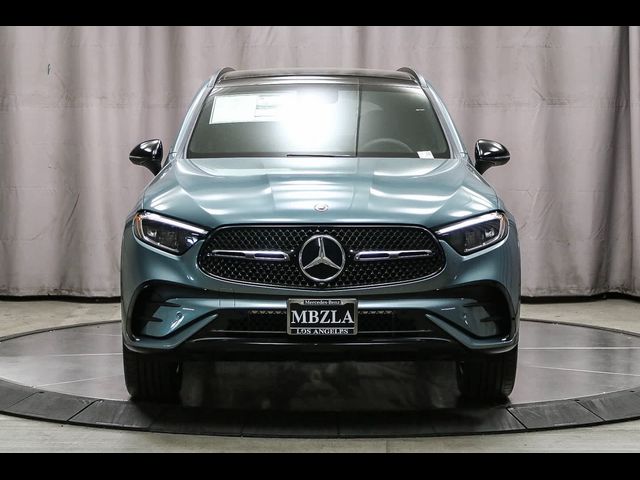 2025 Mercedes-Benz GLC 300