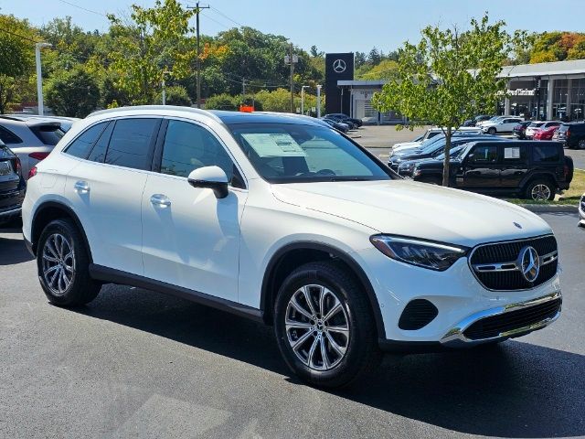 2025 Mercedes-Benz GLC 300