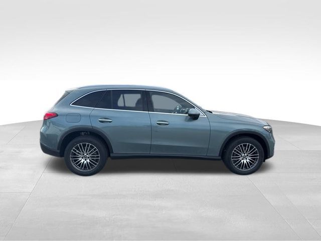 2025 Mercedes-Benz GLC 300