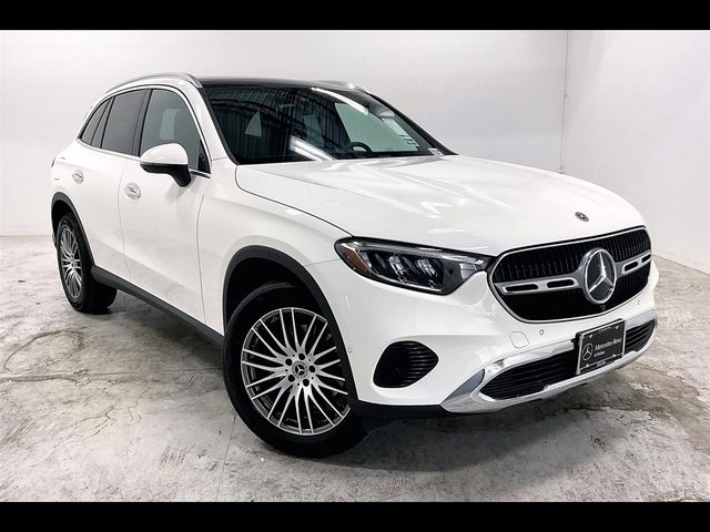 2025 Mercedes-Benz GLC 300