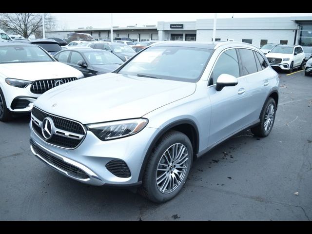 2025 Mercedes-Benz GLC 300