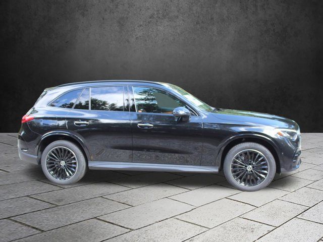 2025 Mercedes-Benz GLC 300