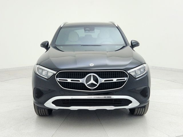 2025 Mercedes-Benz GLC 300