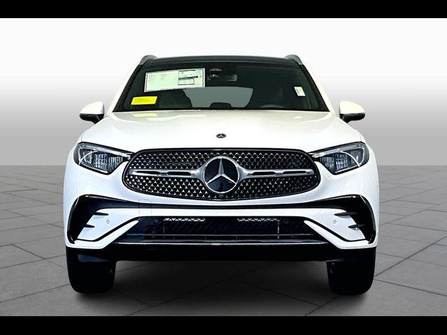 2025 Mercedes-Benz GLC 300