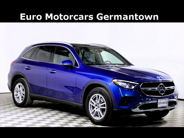 2025 Mercedes-Benz GLC 300