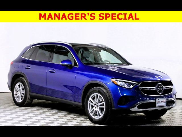 2025 Mercedes-Benz GLC 300