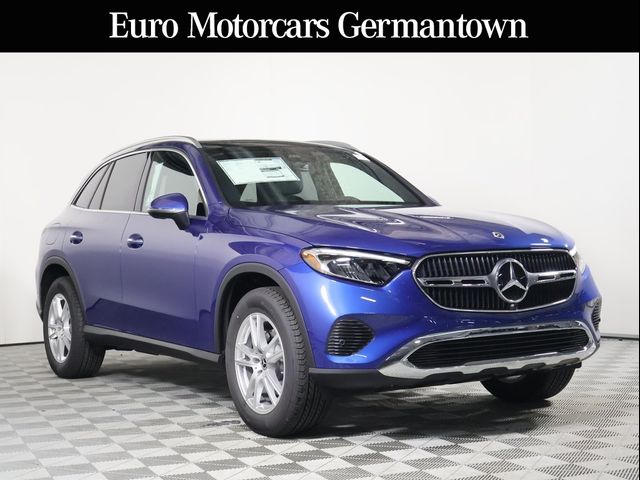 2025 Mercedes-Benz GLC 300