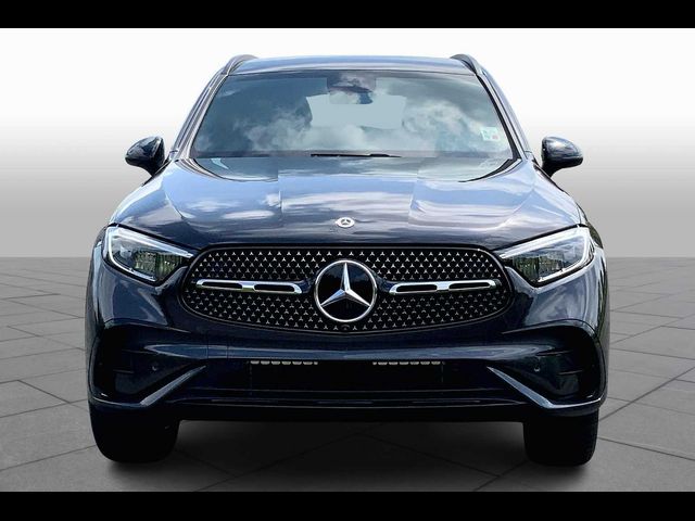 2025 Mercedes-Benz GLC 300