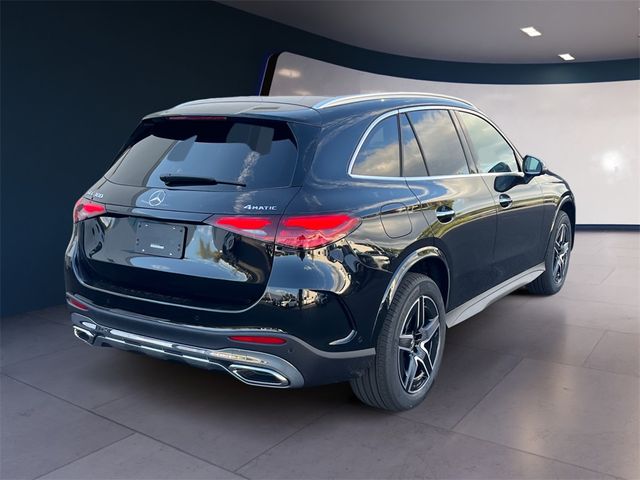 2025 Mercedes-Benz GLC 300