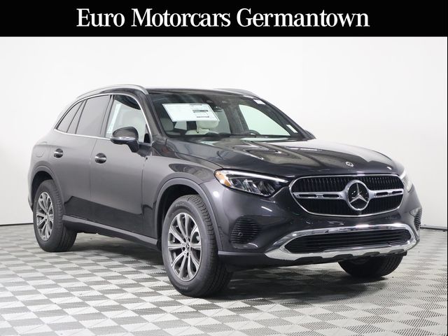 2025 Mercedes-Benz GLC 300