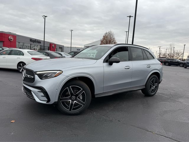 2025 Mercedes-Benz GLC 300