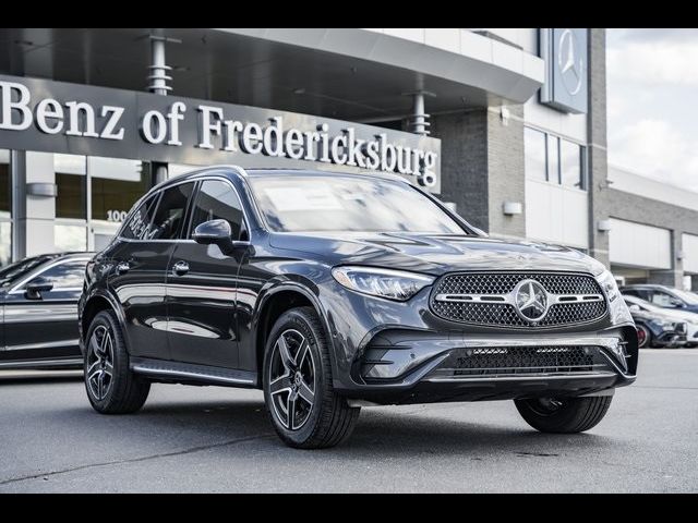 2025 Mercedes-Benz GLC 300