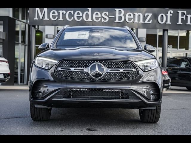 2025 Mercedes-Benz GLC 300