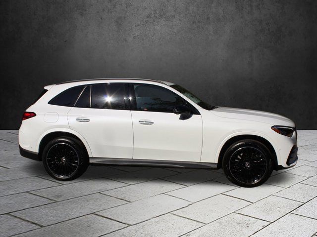 2025 Mercedes-Benz GLC 300