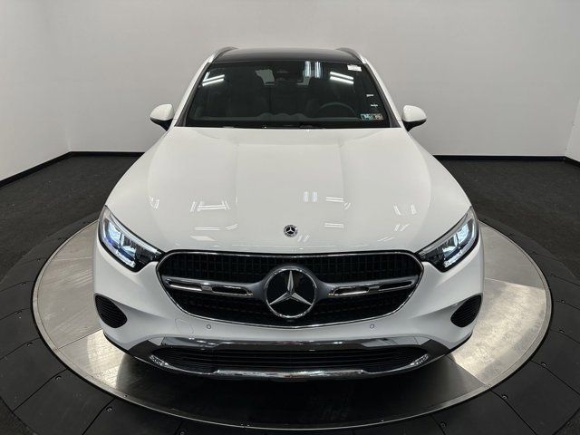 2025 Mercedes-Benz GLC 300