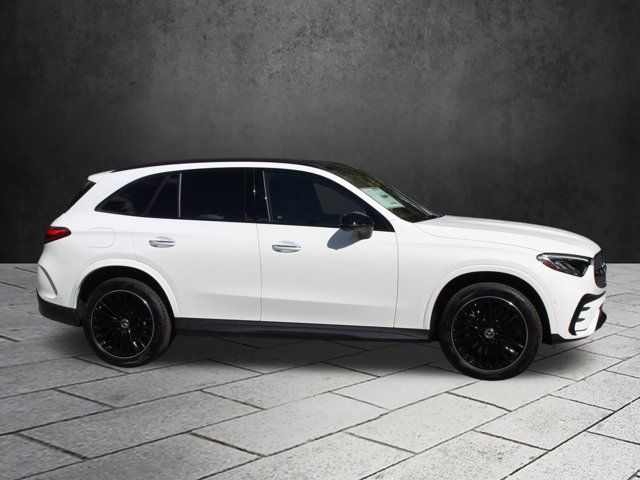 2025 Mercedes-Benz GLC 300