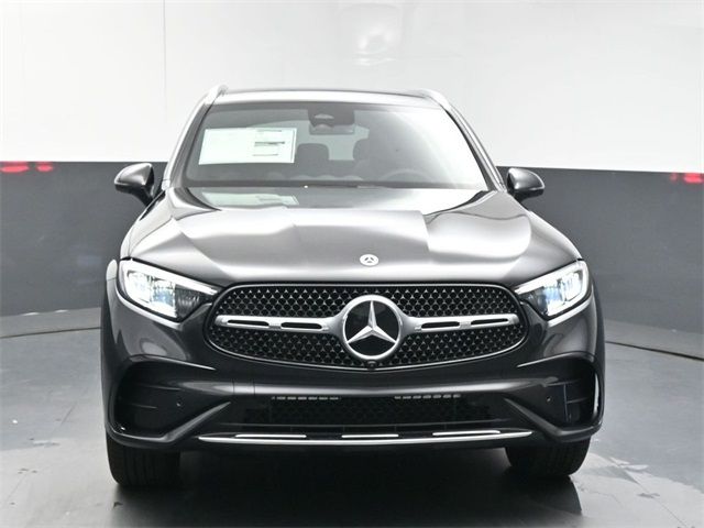 2025 Mercedes-Benz GLC 300