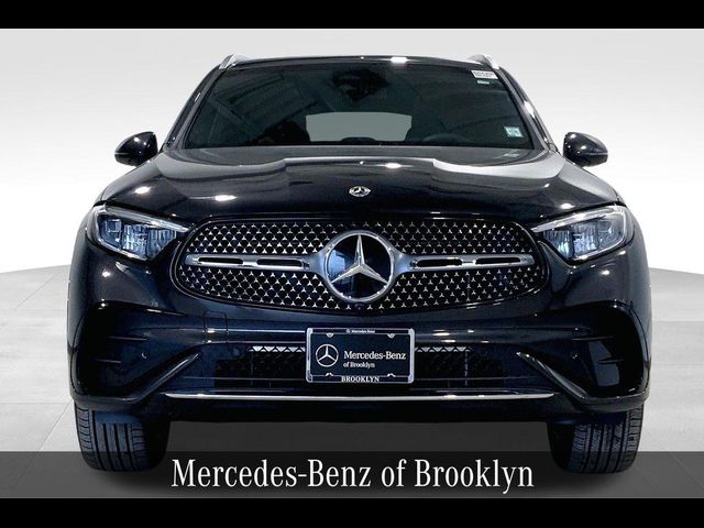 2025 Mercedes-Benz GLC 300