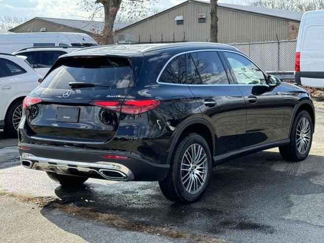 2025 Mercedes-Benz GLC 300