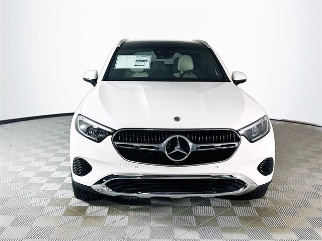2025 Mercedes-Benz GLC 300