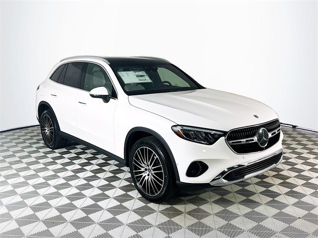 2025 Mercedes-Benz GLC 300