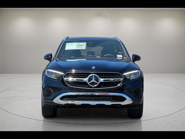 2025 Mercedes-Benz GLC 300