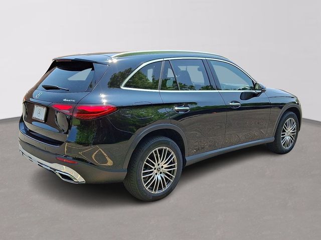 2025 Mercedes-Benz GLC 300