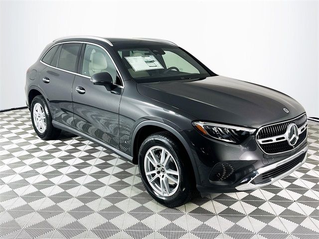 2025 Mercedes-Benz GLC 300