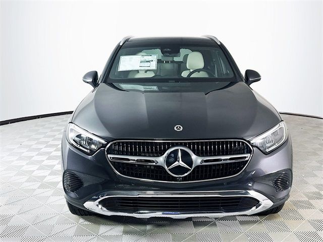 2025 Mercedes-Benz GLC 300