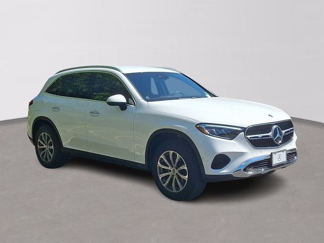 2025 Mercedes-Benz GLC 300