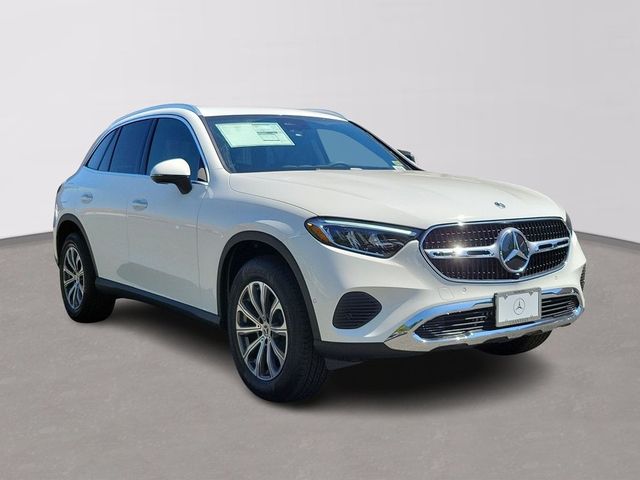 2025 Mercedes-Benz GLC 300