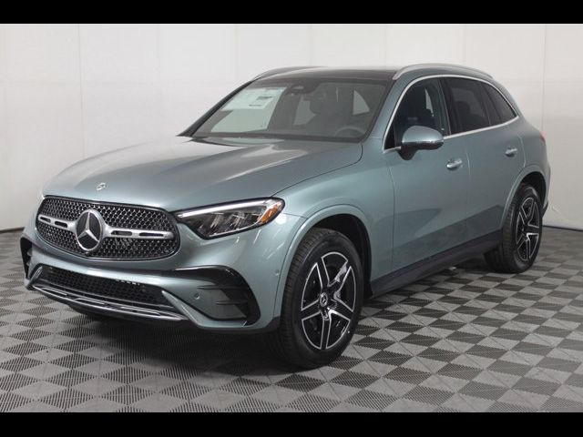 2025 Mercedes-Benz GLC 300