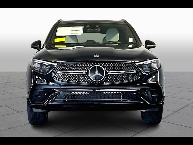 2025 Mercedes-Benz GLC 300