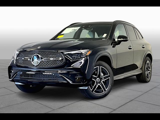 2025 Mercedes-Benz GLC 300