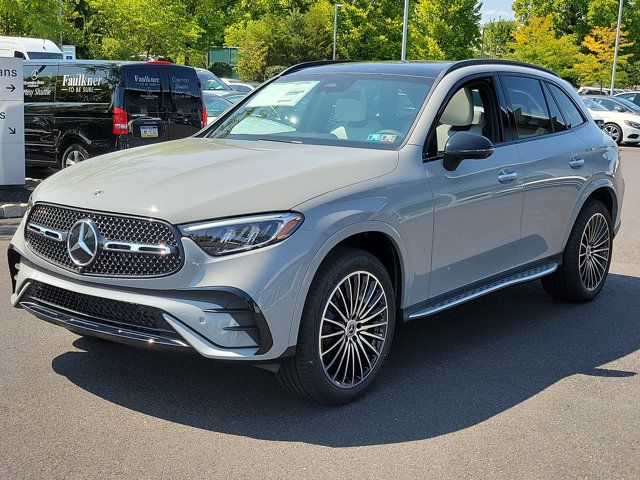 2025 Mercedes-Benz GLC 300