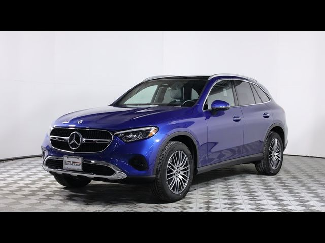 2025 Mercedes-Benz GLC 300