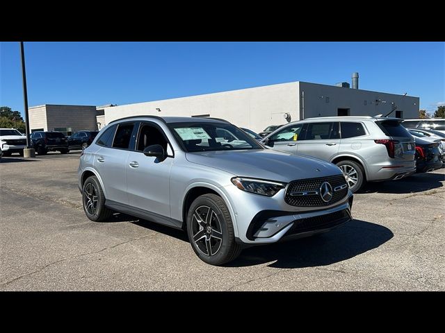 2025 Mercedes-Benz GLC 300