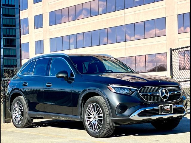 2025 Mercedes-Benz GLC 300