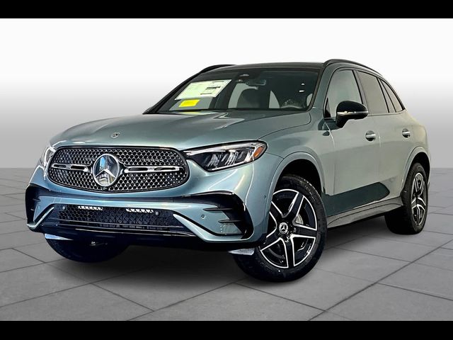 2025 Mercedes-Benz GLC 300