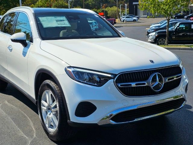 2025 Mercedes-Benz GLC 300