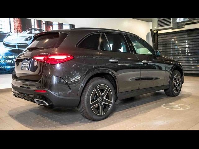 2025 Mercedes-Benz GLC 300