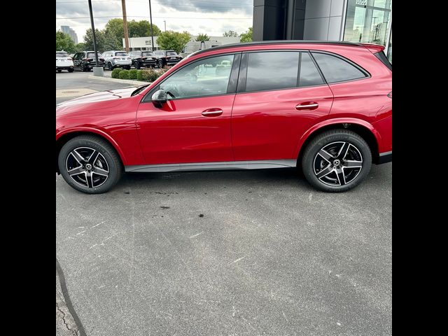 2025 Mercedes-Benz GLC 300