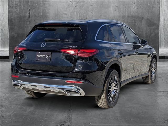 2025 Mercedes-Benz GLC 300